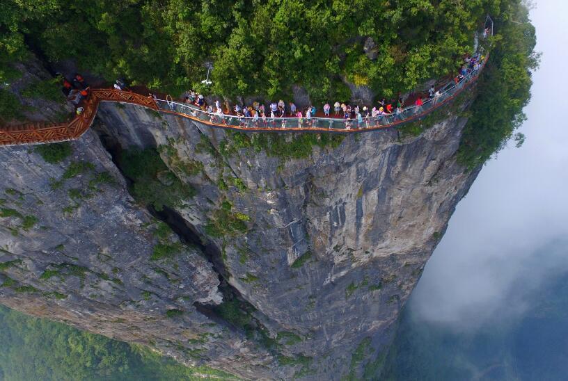 来到张家界旅游,一定不要错过玻璃桥和玻璃栈道3