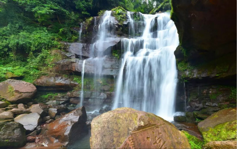 国庆去天台山旅游,有什么好玩的地方呢?2