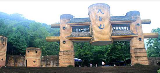 国庆去天台山旅游,有什么好玩的地方呢?6