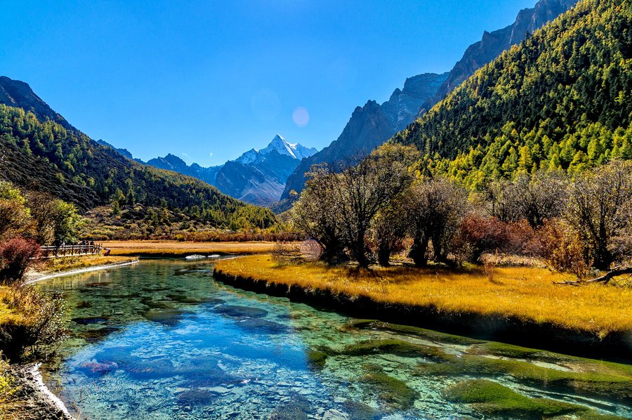 国庆去稻城亚丁应该带多少费用合适呢?2