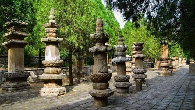 杭州灵隐寺都有哪些好玩的景点?5