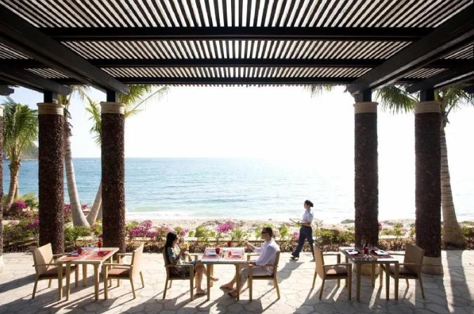 5家三亚爆款亲子酒店，躺看阳光沙滩和海浪11