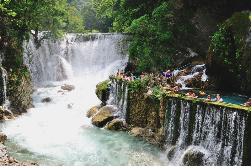 国庆到海螺沟泡温泉有哪些值得注意的地方呢?6