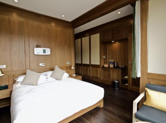 于松赞酒店打卡朝暮晨光，体验最美滇藏16