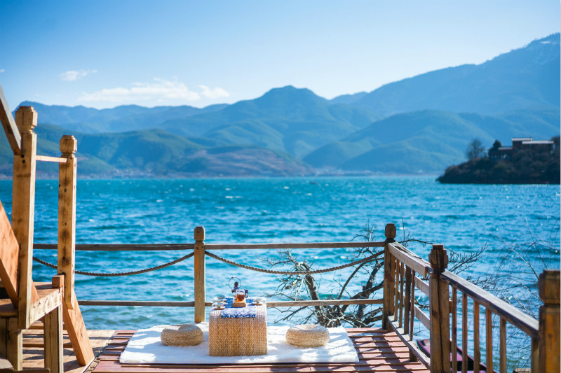 国庆想去泸沽湖游玩，该如何前往呢？4