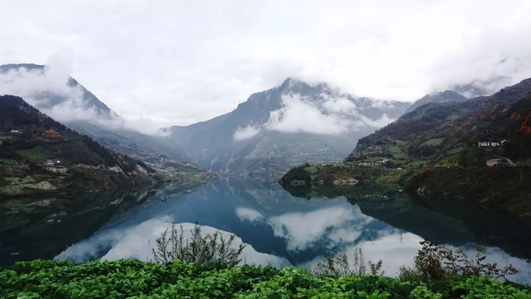 10月国庆游玩夹金山是一个不错的选择6
