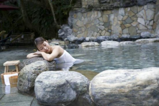 孕妇可以泡温泉吗?有哪些注意事项?1