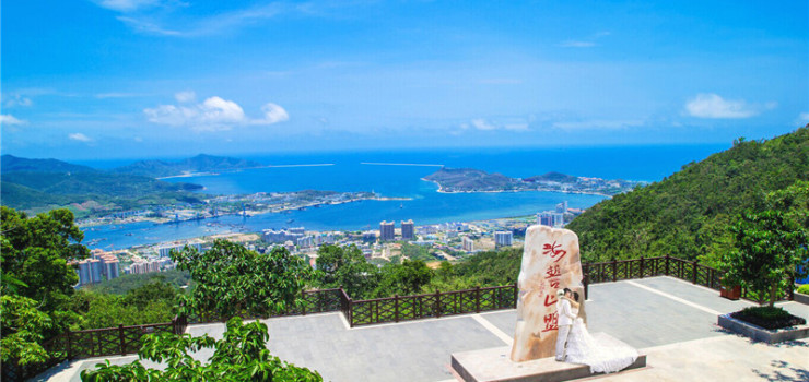 出门去三亚旅游到底要带些什么呢？4