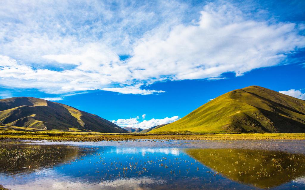 国庆节去稻城亚丁人多吗？旅游花费是多少呢？3