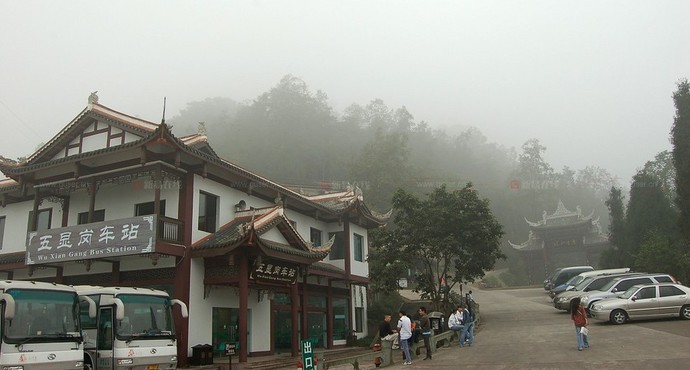 国庆峨眉山徒步旅游线路攻略,登山旅游首选胜地2