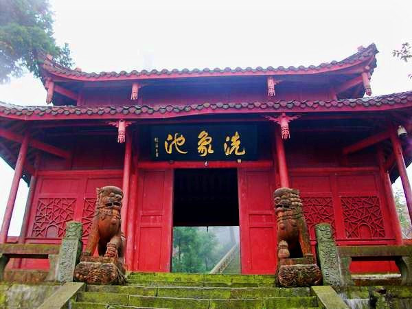 国庆峨眉山徒步旅游线路攻略,登山旅游首选胜地4