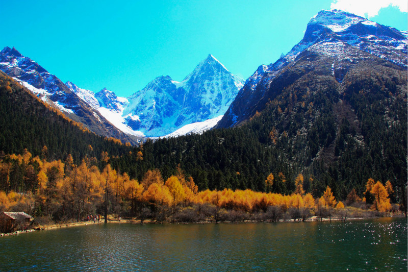 国庆去毕棚沟旅游好玩吗？人多吗？3