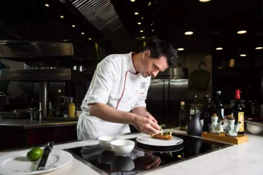 半岛酒店，一个名门望族的传奇故事15