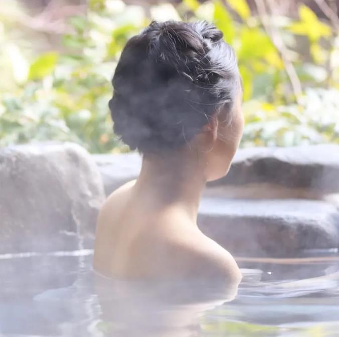 泡汤一定要去日本?NO!这些国内的温泉酒店同样超赞!11