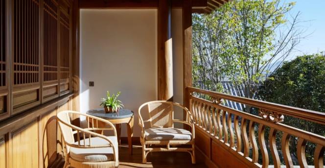 去丽江旅游,体验顶级奢华的住宿10