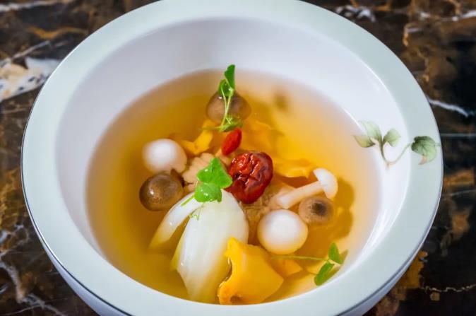 上海有哪几家带米其林餐厅的酒店?15