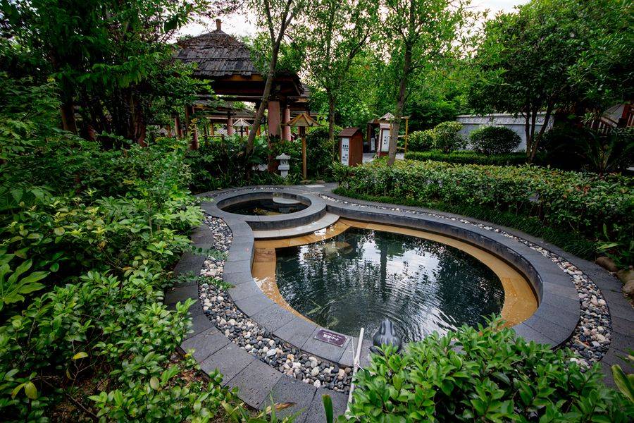 什么是灰汤温泉?哪里的灰汤温泉好?1