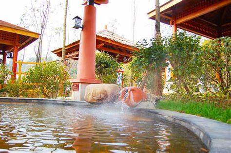 什么是灰汤温泉?哪里的灰汤温泉好?4