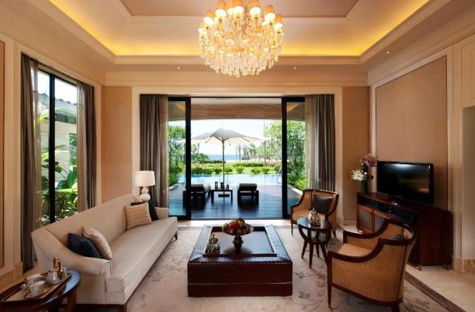 这个冬天去三亚，都有哪些酒店别墅可以泡泳池？5