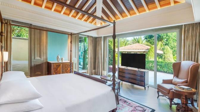 这个冬天去三亚，都有哪些酒店别墅可以泡泳池？11