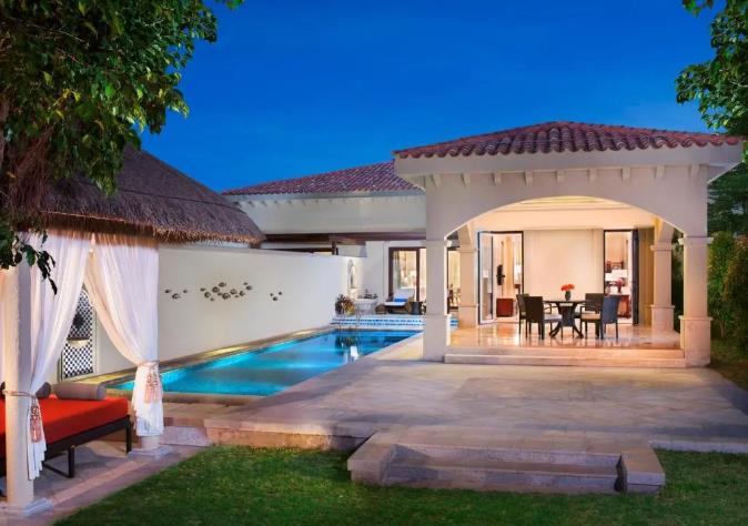 这个冬天去三亚，都有哪些酒店别墅可以泡泳池？9