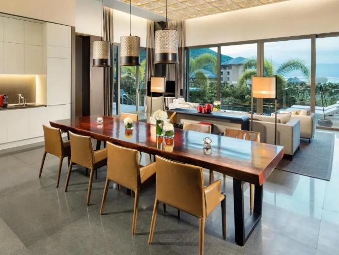 这个冬天去三亚，都有哪些酒店别墅可以泡泳池？14