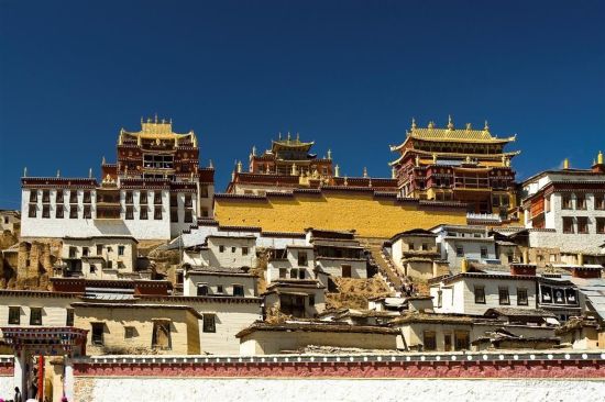 香格里拉都有哪些热门景点值得去看一下1