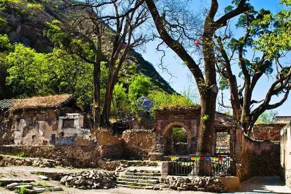 北京灵水村的灵水八景是哪些景点?4