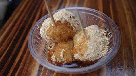 成都锦里小吃和客栈都有哪些特色？2