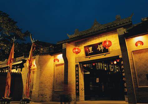 成都锦里小吃和客栈都有哪些特色？5