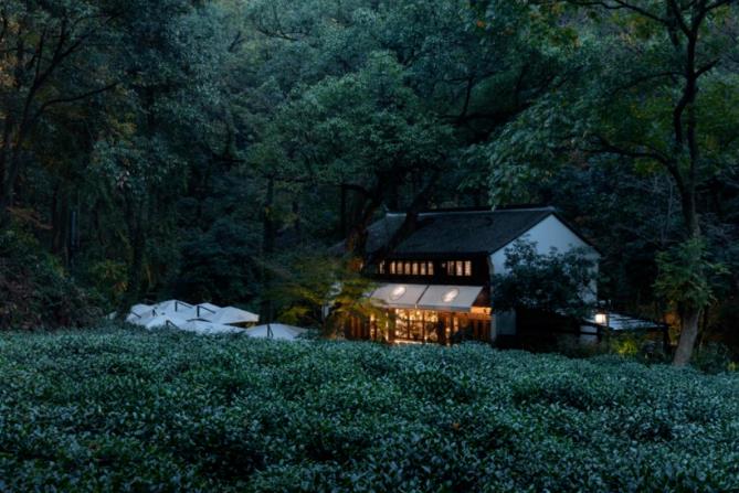 开进山间的酒店—Vallie Hotel3