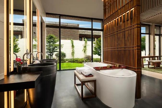 有着「上海威尼斯」之称的朱家角安麓12