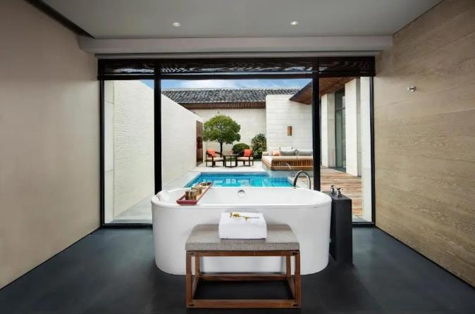 有着「上海威尼斯」之称的朱家角安麓13