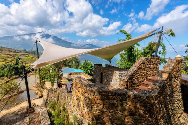 入住康藤红河谷帐篷,品味云南的民俗文化9