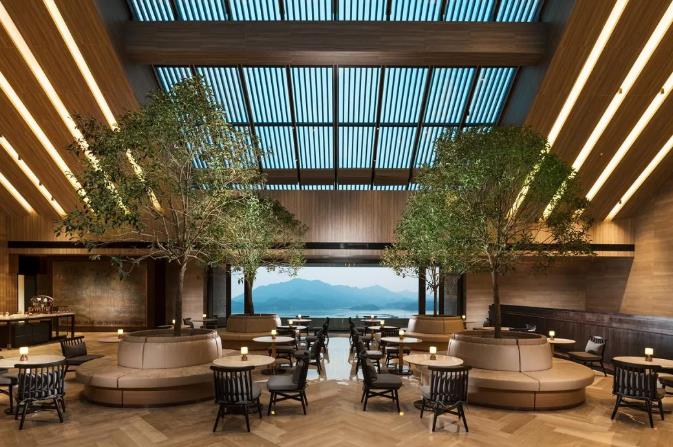 带着心爱的小宠物,到桐庐康莱德一起游山玩水吧!10