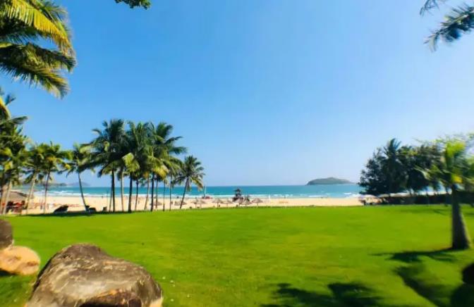 春游去三亚游玩,有哪些酒店适合入住呢?9