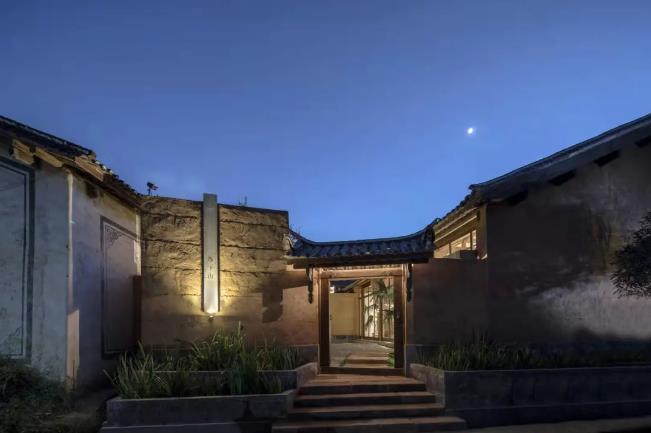 国内都有几家既下山系列酒店？2