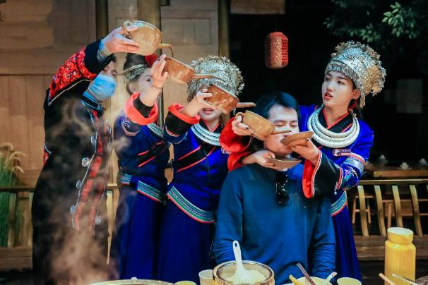 环游贵州 | 从黄果树瀑布到西江千户苗寨5