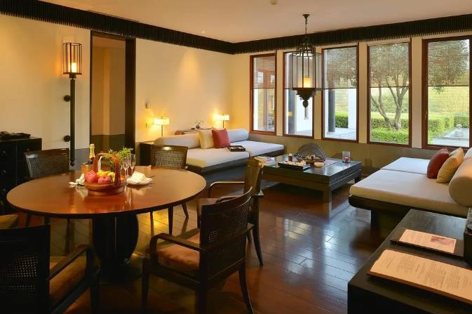 杭州富春山居 | 水送山迎入富春，一川如画晚晴新7