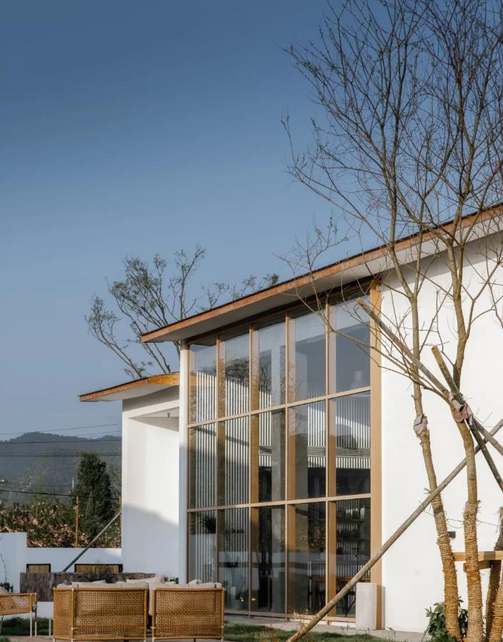 大乐之野 · 谷舍 | 一座被山谷和樱花包围的房子8