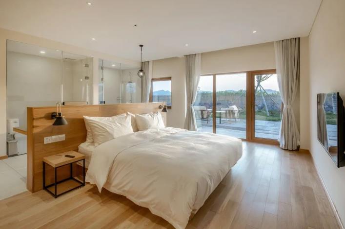 大乐之野 · 谷舍 | 一座被山谷和樱花包围的房子9