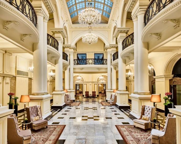 国内都有几家华尔道夫酒店?4