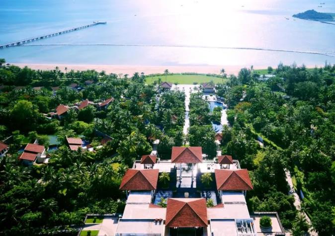 五一去三亚旅游,都有哪些带泳池的酒店呢?11