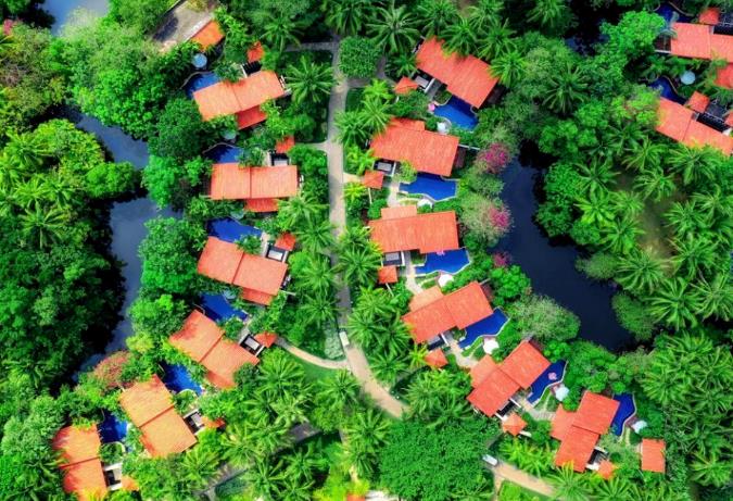 五一去三亚旅游,都有哪些带泳池的酒店呢?13