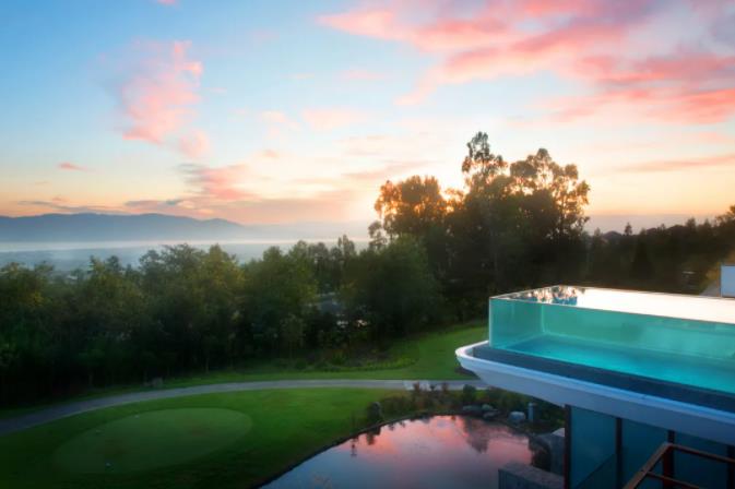 藏在大理的宝藏酒店,在透明泳池中看苍山洱海11