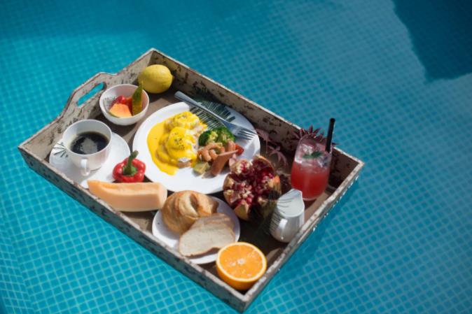 藏在大理的宝藏酒店,在透明泳池中看苍山洱海12