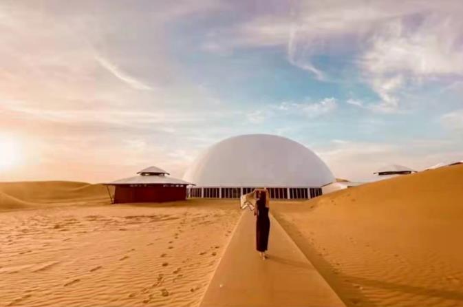 沙漠中的巨星酒店,带你去看天幕下的星星3