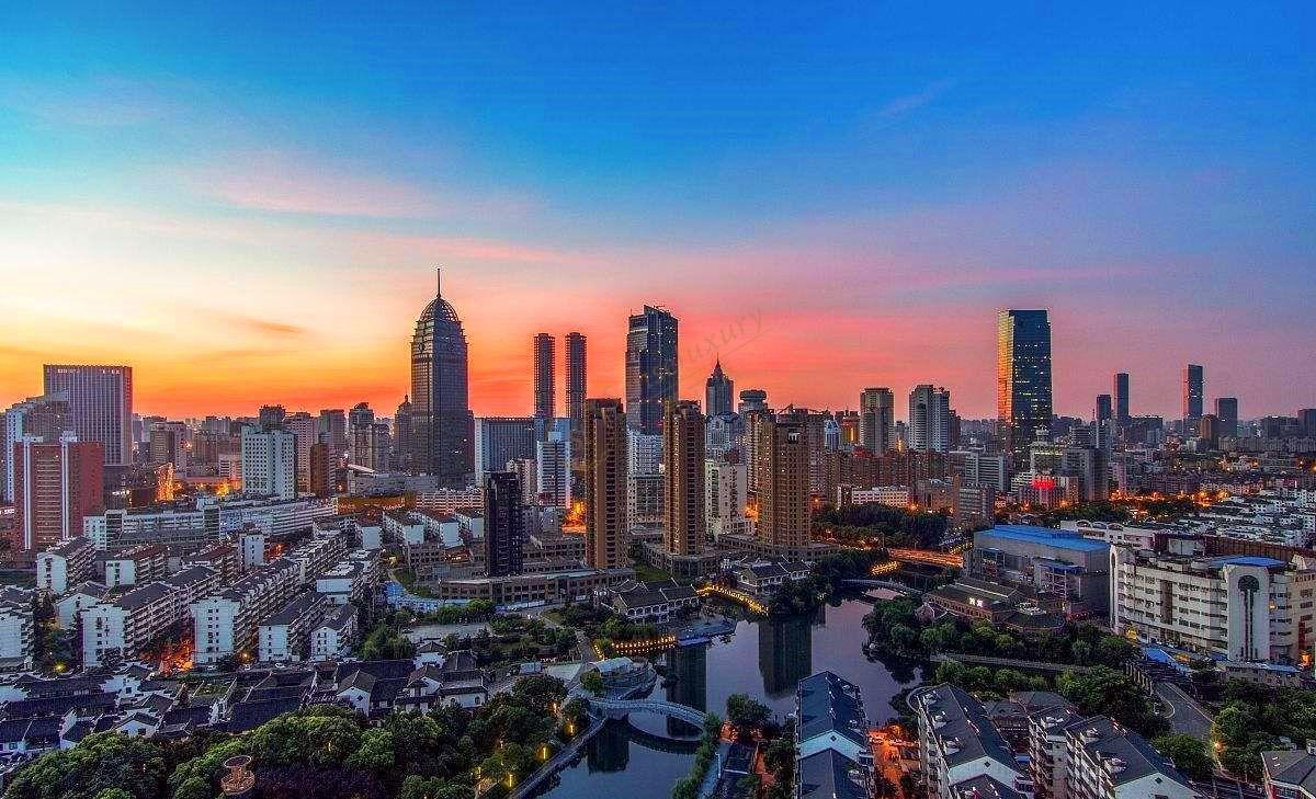 暑假带着家人在国内游玩,都有哪些好去处?6