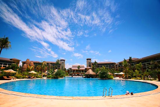 暑期去三亚湾都有哪些酒店住宿可选？1