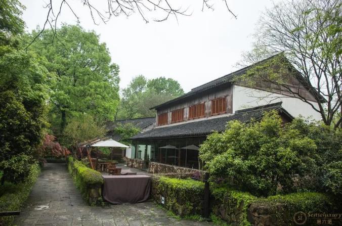 暑假去杭州西湖，都有什么酒店可以推荐？4